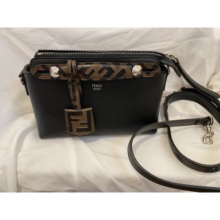 フェンディ(FENDI)の【4月限定価格】フェンディバイザウェイスモール(ショルダーバッグ)