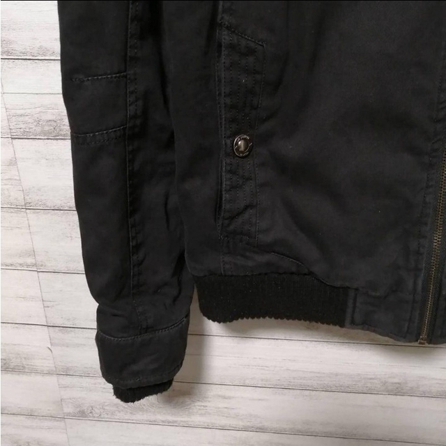 XIOS NEW YORK 中綿入り コットン ジャケット 黒 USA古着 メンズのジャケット/アウター(ブルゾン)の商品写真