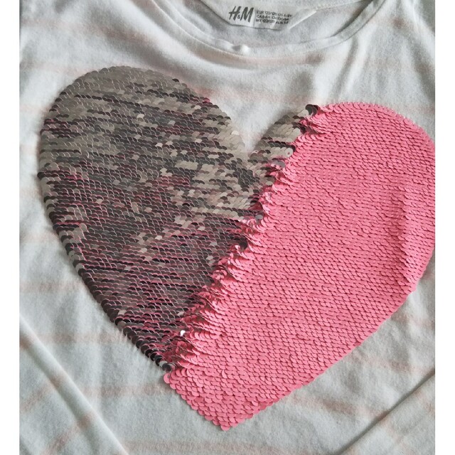 H&M(エイチアンドエム)のH＆M  長袖Tシャツ  ２枚セット  120～130㎝位 キッズ/ベビー/マタニティのキッズ服女の子用(90cm~)(Tシャツ/カットソー)の商品写真