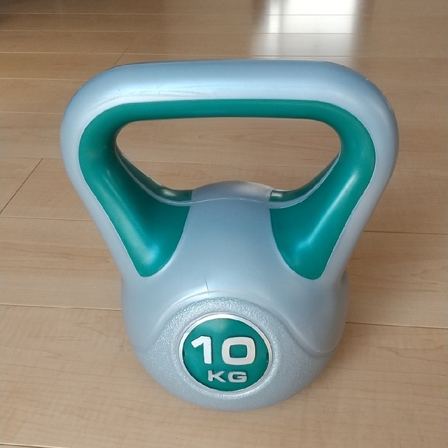 ケトルベル　10kg スポーツ/アウトドアのトレーニング/エクササイズ(トレーニング用品)の商品写真