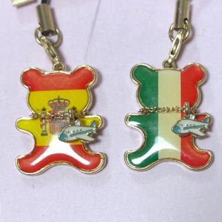 ベティ国旗根付け×2　イタリア　スペイン(車内アクセサリ)