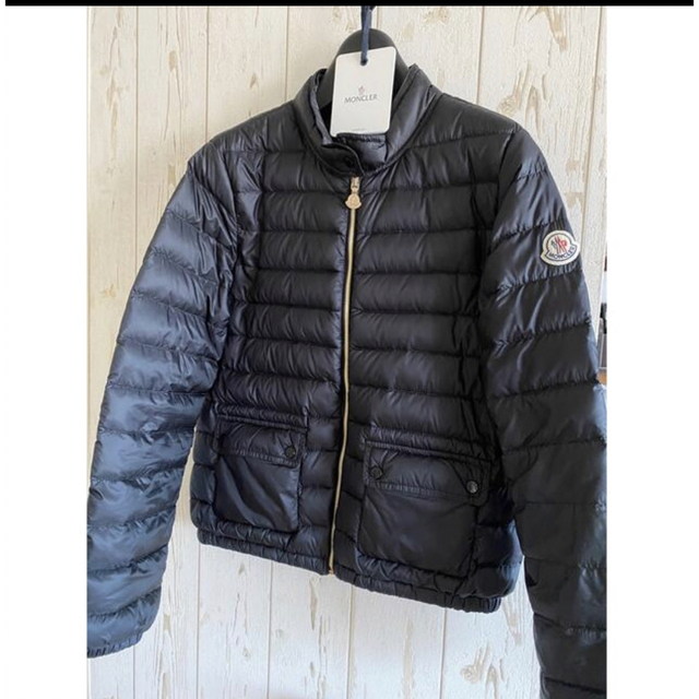 MONCLER(モンクレール)のMONCLER ダウンジャケット12A  レディースのジャケット/アウター(ダウンジャケット)の商品写真