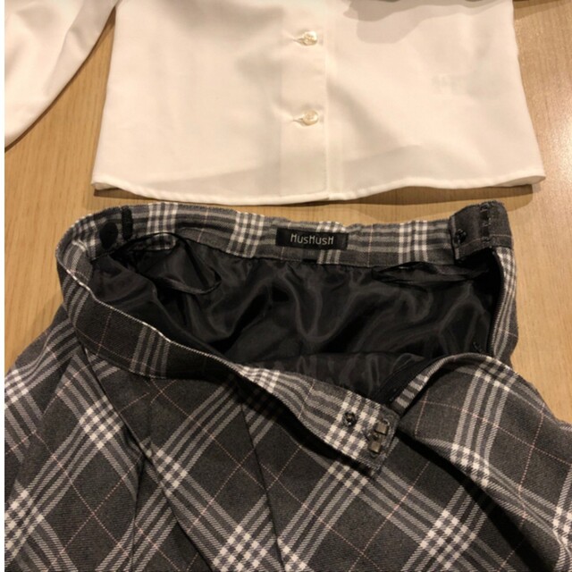 HusHush(ハッシュアッシュ)のHusHusH 110㎝ フォーマル 入学式など キッズ/ベビー/マタニティのキッズ服女の子用(90cm~)(ドレス/フォーマル)の商品写真