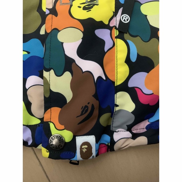 A BATHING APE(アベイシングエイプ)の激レアM！ BAPEマルチカモシャークスノボジャケット黒 メンズのジャケット/アウター(マウンテンパーカー)の商品写真