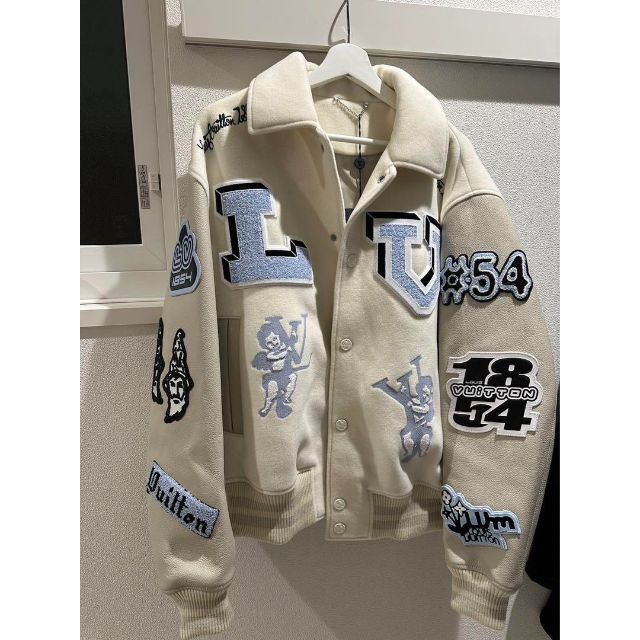 正規品】 LOUIS VUITTON Louis vuittonルイヴィトン スタジャン varsity jacke スタジャン LouisVuitton ルイヴィトン スタジャン