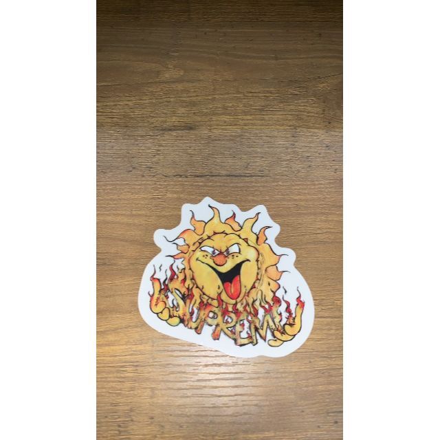 Supreme(シュプリーム)のSUPREME Sun Sticker シュプリーム　ステッカー メンズのメンズ その他(その他)の商品写真