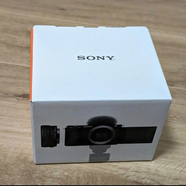 SONY(ソニー)の新品 1月購入 SONY VLOGCAM ZV-E10L パワーズームキット 黒 スマホ/家電/カメラのカメラ(ミラーレス一眼)の商品写真