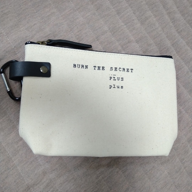 WANDS　ポーチ　BURN THE SECRET　PLUS レディースのファッション小物(ポーチ)の商品写真