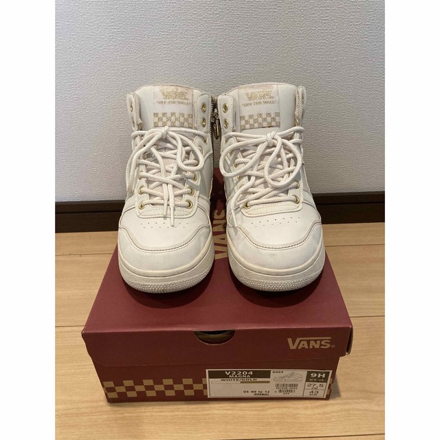 VANS(ヴァンズ)のVANS ヴァンズ MAGNA マグナ V2204 WHITE/GOLD メンズの靴/シューズ(スニーカー)の商品写真