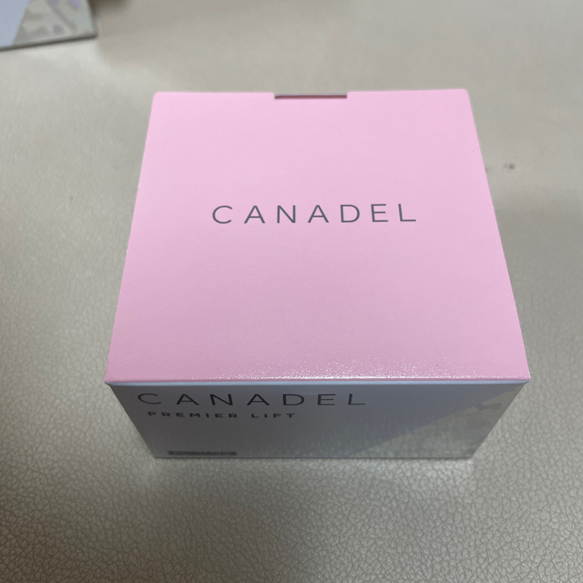 CANADEL　カナデル　プレミアリフト　Pハリジェルクリームa 58g コスメ/美容のスキンケア/基礎化粧品(オールインワン化粧品)の商品写真