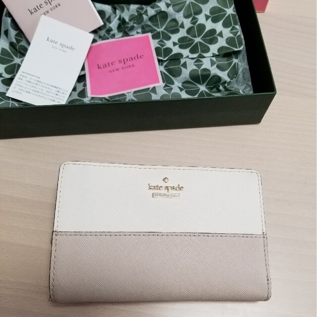 kate spade　New York　2つ折り財布