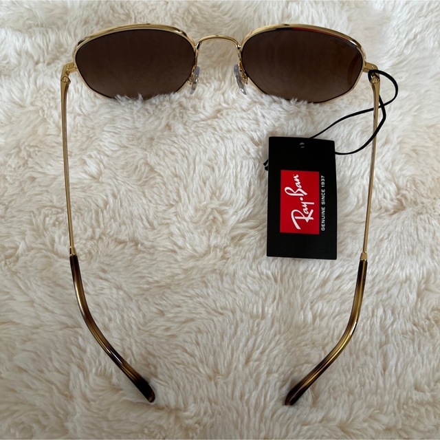 Ray-Ban(レイバン)の【新品】定価3万 Rayban レイバン サングラス RB3682 メンズのファッション小物(サングラス/メガネ)の商品写真