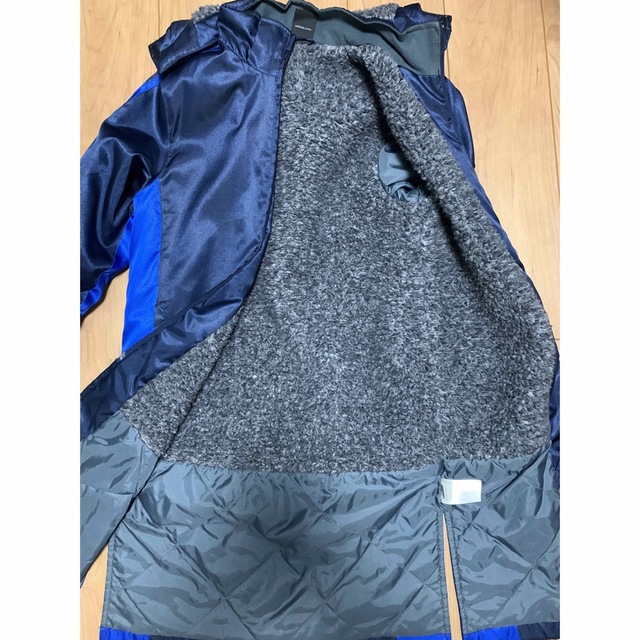 adidas(アディダス)のadidasベンチコート140 キッズ/ベビー/マタニティのキッズ服男の子用(90cm~)(ジャケット/上着)の商品写真