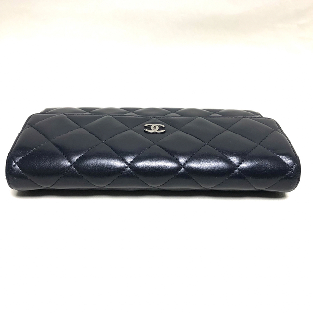 CHANEL シャネル マトラッセ ラムスキン フラップ式 長財布 ネイビー