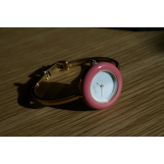 GUCCI グッチ チェンジベゼル レディース腕時計 美品 新品電池交換済み-