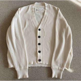 OUAT オーユーエーティー WHITE OFFICE CARDIGAN(カーディガン)