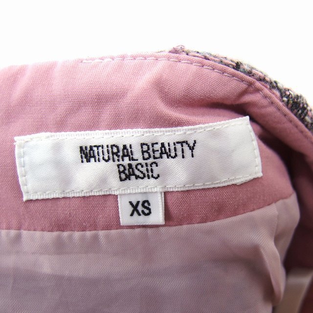 NATURAL BEAUTY BASIC(ナチュラルビューティーベーシック)のナチュラルビューティーベーシック スカート 台形スカート ミニ 花柄 XS レディースのスカート(ミニスカート)の商品写真