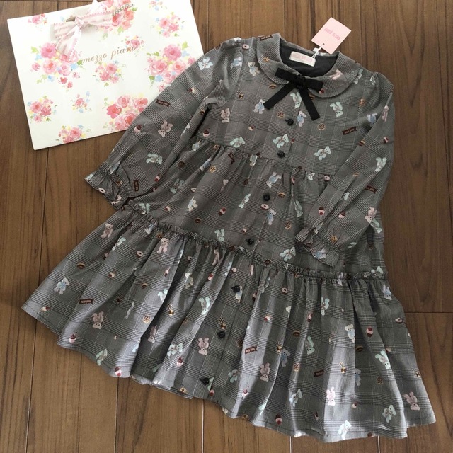 mezzo piano(メゾピアノ)のメゾピアノ 新品ワンピース 120 キッズ/ベビー/マタニティのキッズ服女の子用(90cm~)(ワンピース)の商品写真