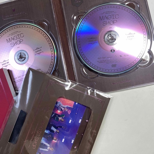 防弾少年団(BTS)(ボウダンショウネンダン)のBTS magic shop dvd エンタメ/ホビーのCD(K-POP/アジア)の商品写真