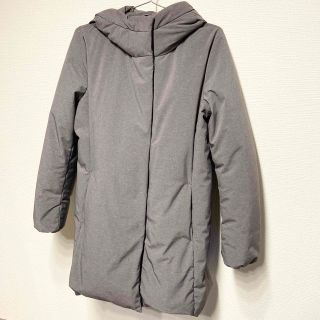 ユニクロ(UNIQLO)のUNIQLO ユニクロ　シームレスダウンショートコート　レディース　グレー　S(ダウンコート)