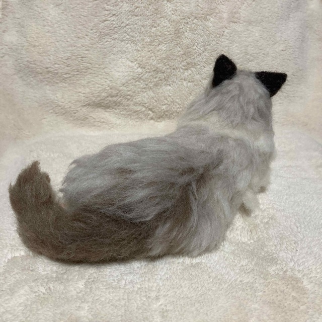 専用出品 羊毛フェルト ハンドメイド ラグドールの猫ちゃん 子猫 専用出品 羊毛フェルト ハンドメイド ラグドールの猫ちゃん 子猫