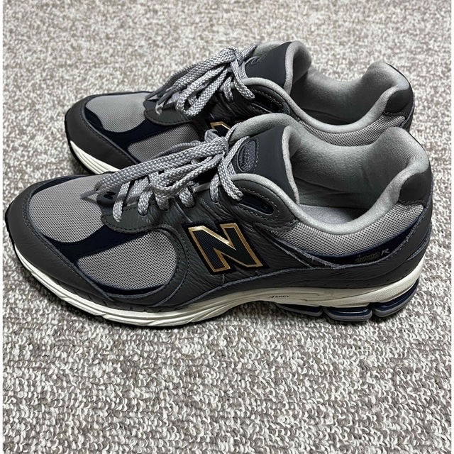 New Balance(ニューバランス)の【売約済】ニューバランス　2002RHP グレー メンズの靴/シューズ(スニーカー)の商品写真