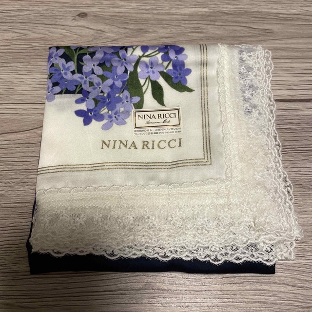 NINA RICCI(ニナリッチ)のニナリッチ大判ハンカチレースパープル レディースのファッション小物(ハンカチ)の商品写真