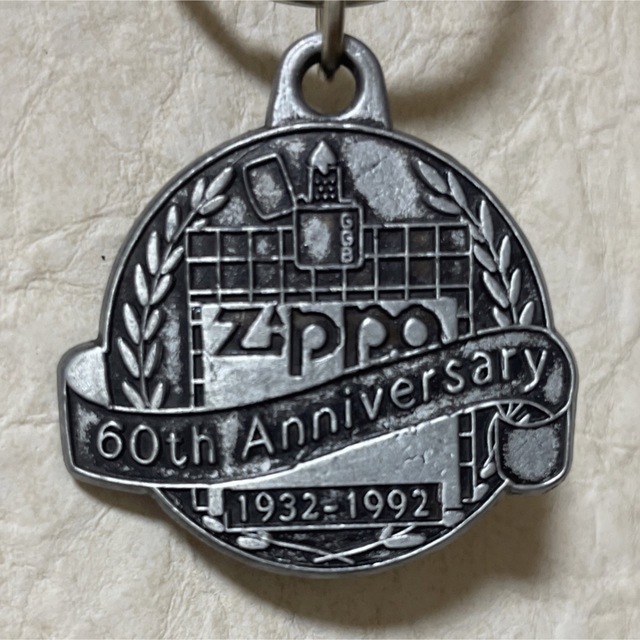 ZIPPO(ジッポー)のzippo ジッポー 60th anniversary 60周年 キーホルダー メンズのファッション小物(キーホルダー)の商品写真