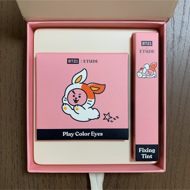 ETUDE HOUSE(エチュードハウス)のETUDE HOUSE エチュードハウス bt21 クッキー メイクアップセット コスメ/美容のベースメイク/化粧品(アイシャドウ)の商品写真