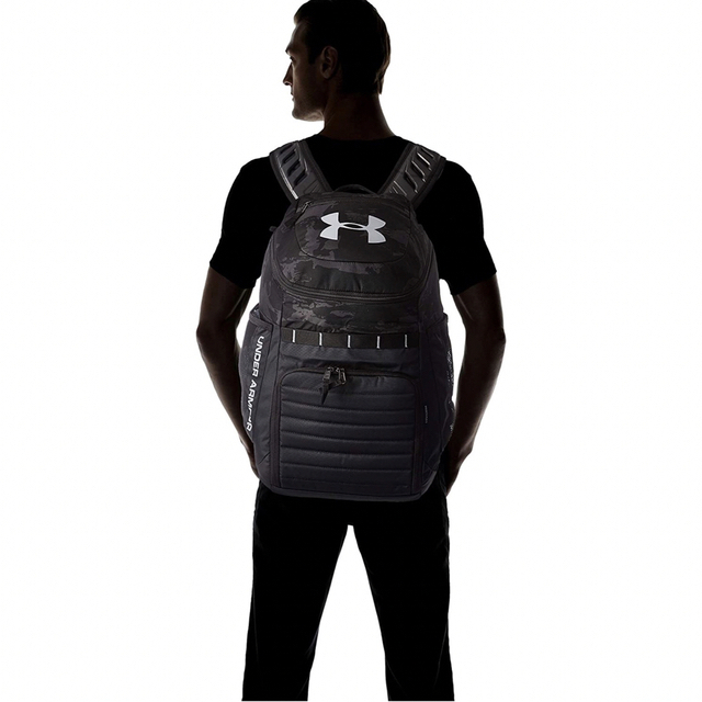 UNDER ARMOUR(アンダーアーマー)のネイビー様　専用 メンズのバッグ(バッグパック/リュック)の商品写真