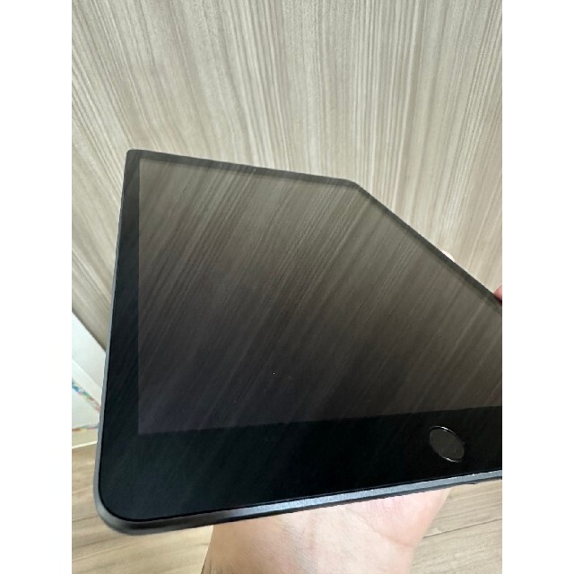 【超美品】iPad (第8世代) 32GB スペースグレー 5