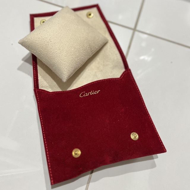 Cartier(カルティエ)のカルティエ　ポーチ レディースのファッション小物(ポーチ)の商品写真