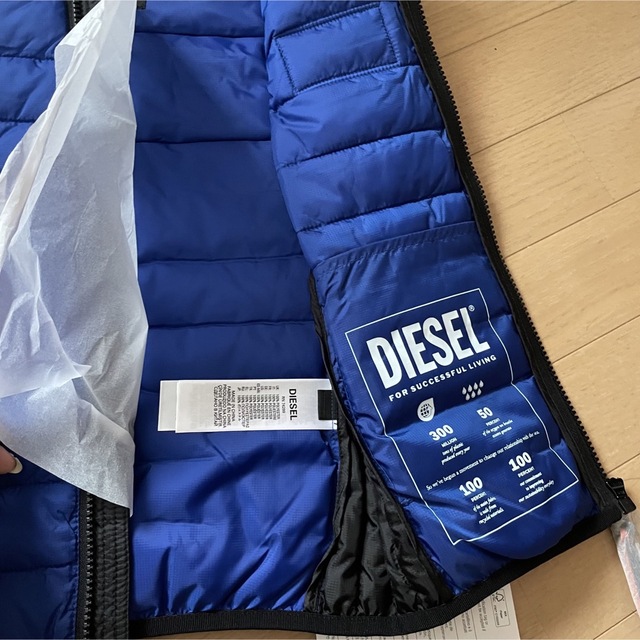 新品　DIESEL  キッズ　ダウンベスト