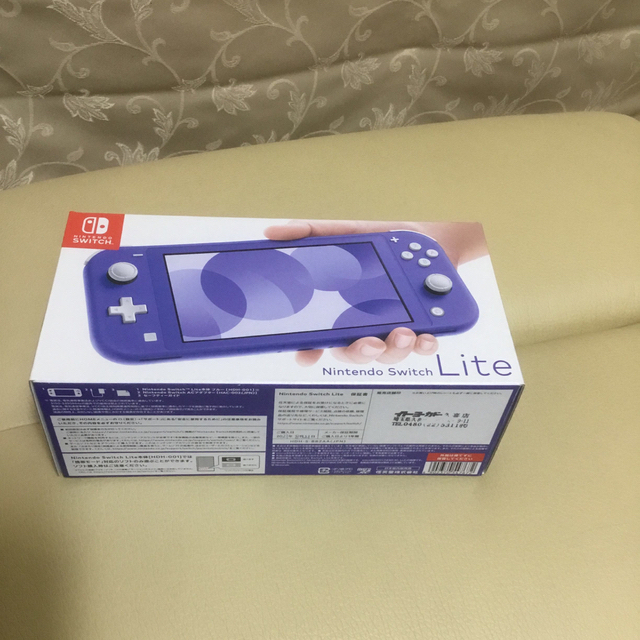 エンタメ/ホビーNintendo Switch LITE ブルー　+   スプラトゥーンのソフト