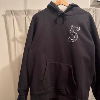 シュプリーム(Supreme)のsupreme Sロゴ パーカー ツノ(パーカー)