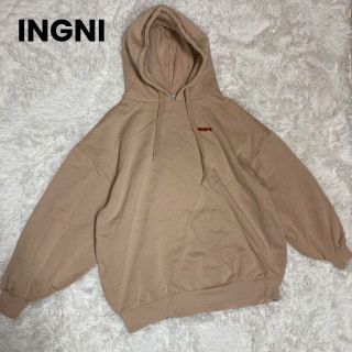 イング(INGNI)のINGNI パーカー 裏起毛 ビックプリント Mサイズ ベージュ(パーカー)