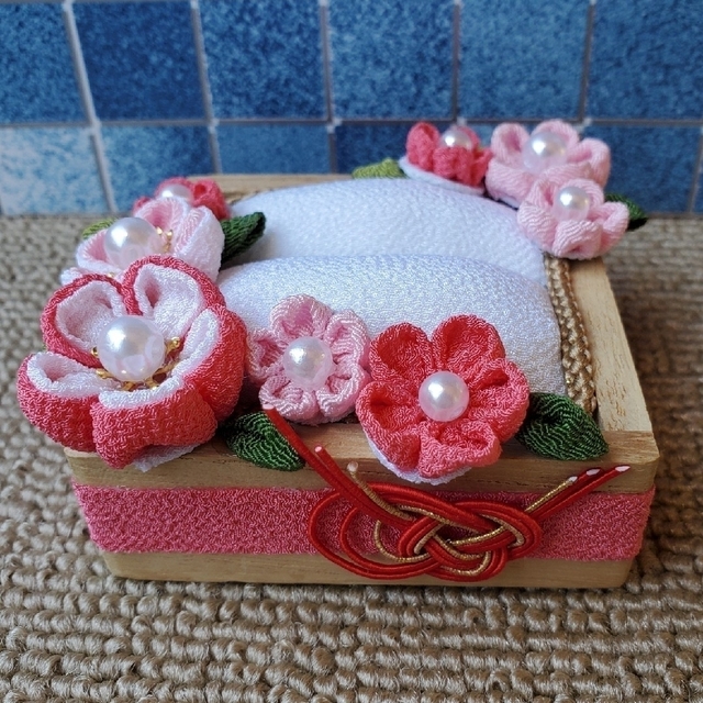 和風リングピロー 和リングピロー ☆つまみ細工 ハンドメイド☆の通販 by ぽち's shop｜ラクマ