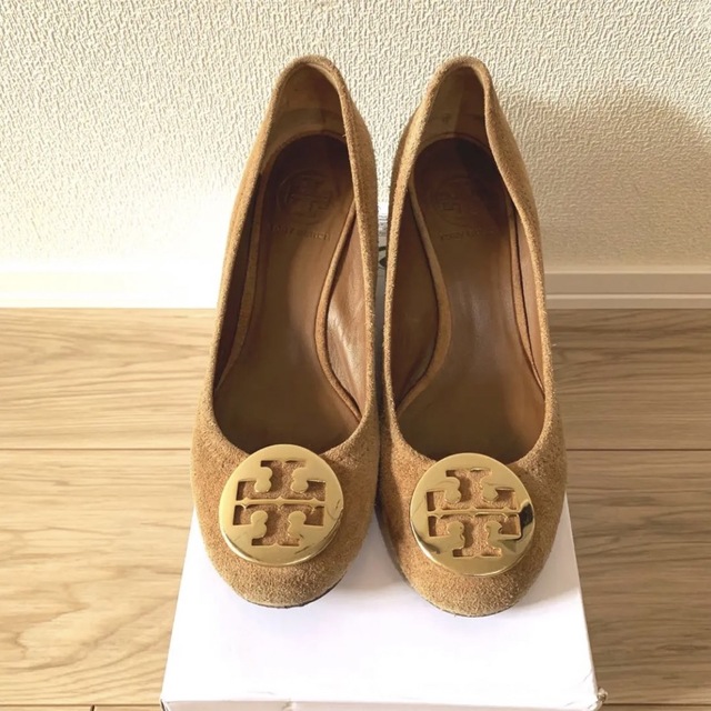 トリーバーチ　23.5  靴　TORYBURCH スエード 茶 ゴールド金具