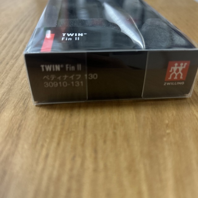 Zwilling J.A. Henckels(ツヴィリングジェイエーヘンケルス)の【にゃんす様専用】Zwilling TWIN FIN Ⅱ ペティナイフ　13㎝ インテリア/住まい/日用品のキッチン/食器(調理道具/製菓道具)の商品写真