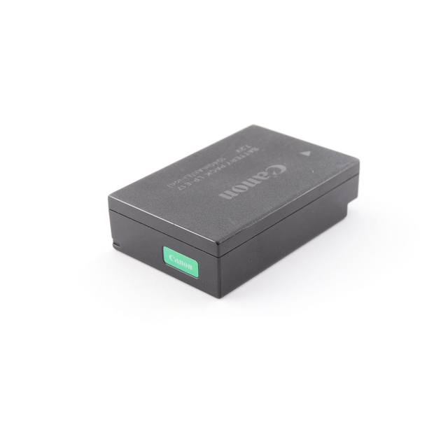 Canon - Canon LP-E17☆新品未使用に近い キャノン純正バッテリーの ...