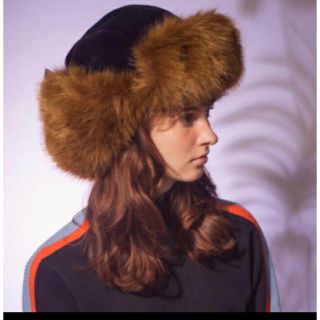 パメオポーズ(PAMEO POSE)のFAKE FUR FLIGHT CAP パメオポーズ タグ付き新品(キャップ)