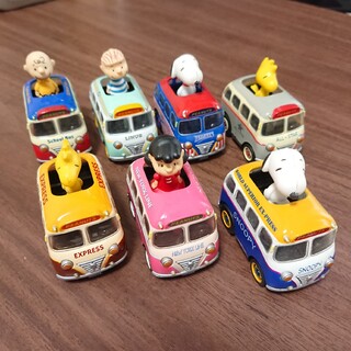 タカラトミー(Takara Tomy)のチョロQ peanuts ミニカー スヌーピー ７個セット バス(ミニカー)