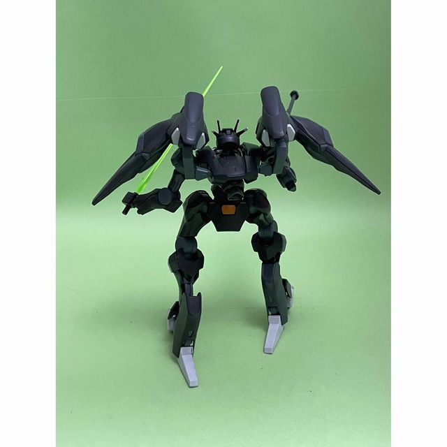 HG 1/144 ガンダムファラクト塗装完成品 エンタメ/ホビーのおもちゃ/ぬいぐるみ(模型/プラモデル)の商品写真