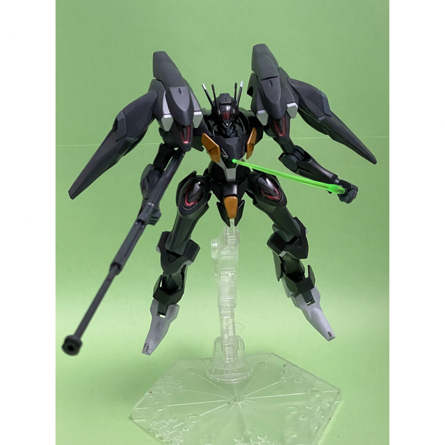 HG 1/144 ガンダムファラクト塗装完成品 エンタメ/ホビーのおもちゃ/ぬいぐるみ(模型/プラモデル)の商品写真