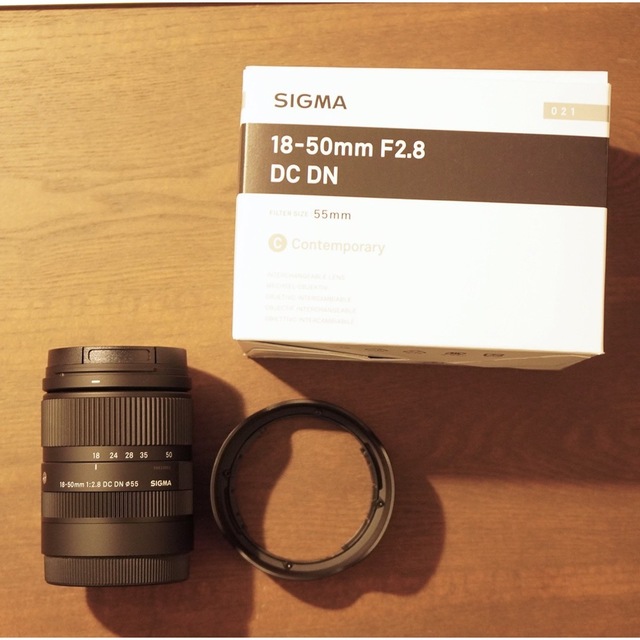 SIGMA(シグマ)のほぼ未使用　SIGMA シグマ 18-50mm F2.8 DC DN Eマウント スマホ/家電/カメラのカメラ(レンズ(単焦点))の商品写真