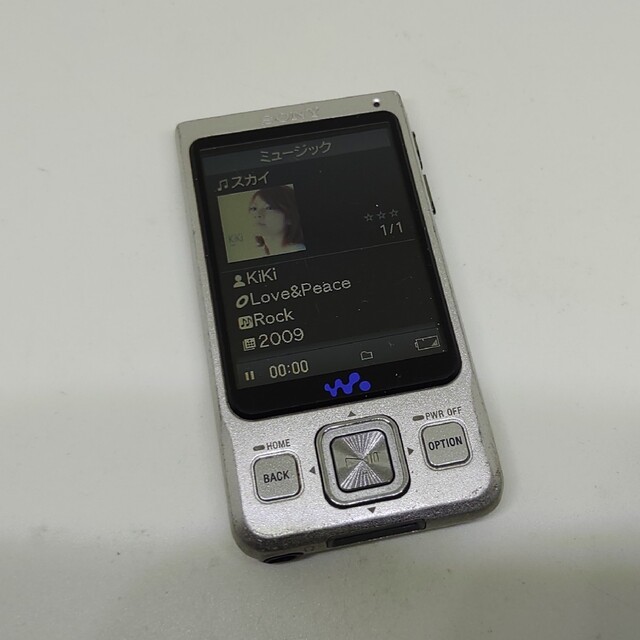 WALKMAN(ウォークマン)のソニー WALKMAN NW-A916 4GByte ウォークマン ワンセグTV スマホ/家電/カメラのオーディオ機器(ポータブルプレーヤー)の商品写真