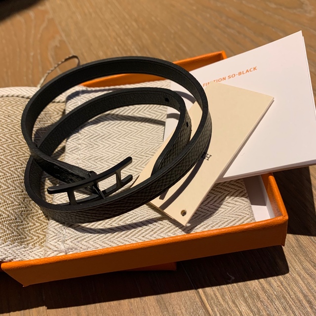 新品HERMES エルメス アピ レザー ブレスレット ベルト　so blackブレスレット