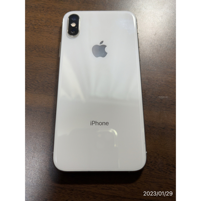 iPhone(アイフォーン)のiPhone xs 256GB  シルバー スマホ/家電/カメラのスマートフォン/携帯電話(スマートフォン本体)の商品写真