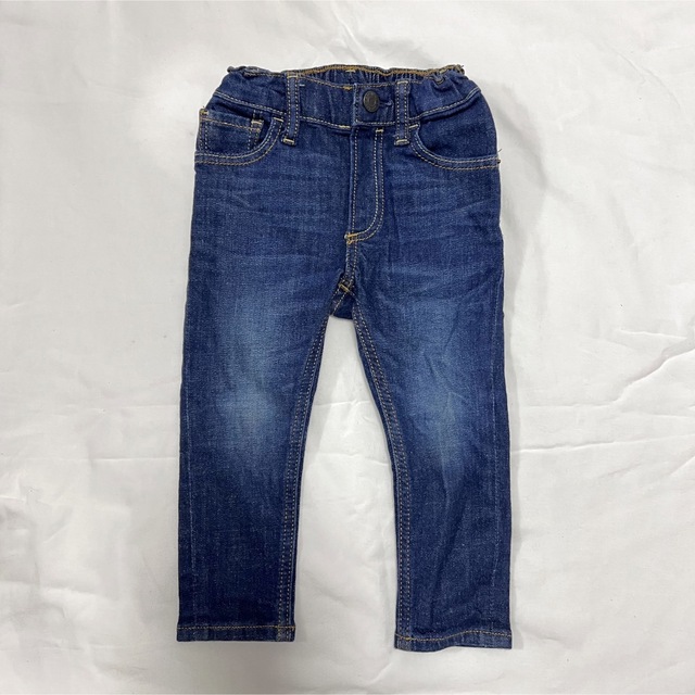 babyGAP(ベビーギャップ)のbaby GAP デニム　95 キッズ/ベビー/マタニティのキッズ服男の子用(90cm~)(パンツ/スパッツ)の商品写真