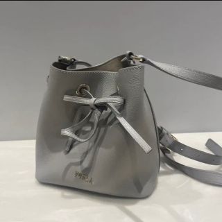 フルラ(Furla)のFURLA ショルダーバッグ グレー(ショルダーバッグ)